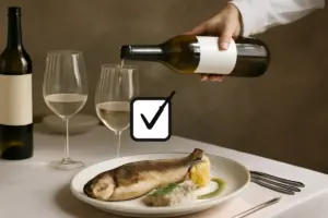 Come si serve correttamente il vino bianco in abbinamento al pesce di lago? Il dettaglio che evita abbinamenti sbagliati